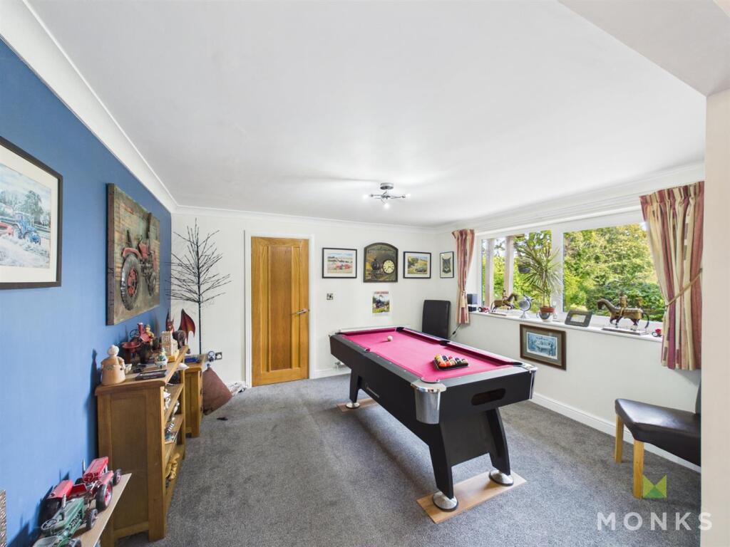 House in Shrewsbury, Oswestry - More