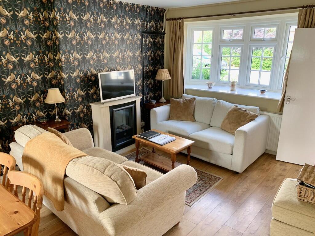 8 Willowgate, Pickering, North Yorkshire, YO18 7BE photo 4