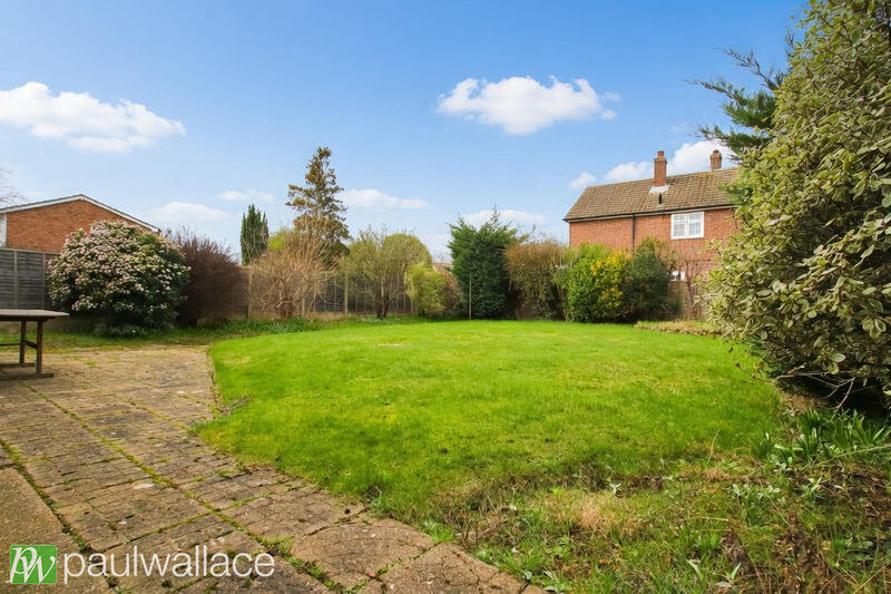 Stratfield Drive, Broxbourne photo 5
