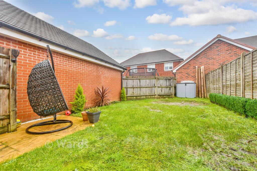 Siegfried Close, Sellindge, Ashford, Kent photo 4