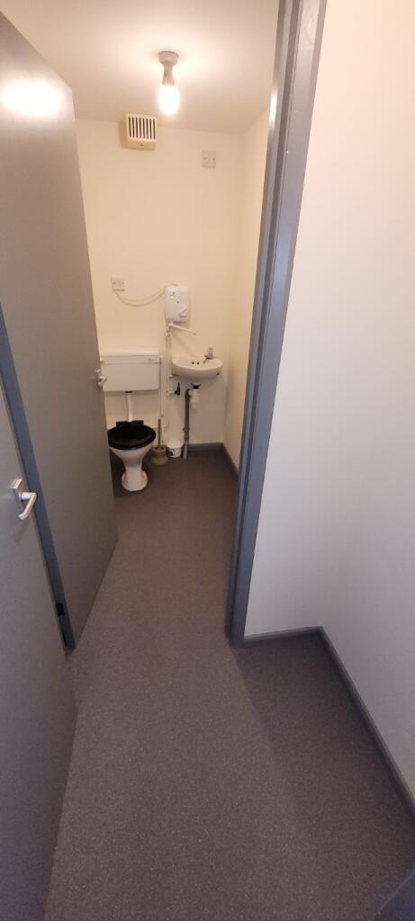 WC & wash hand basin