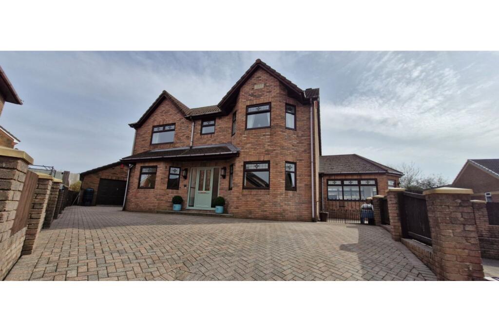 Main image of property: Cae Maen Llwyd, Hengoed, Caerphilly, CF82