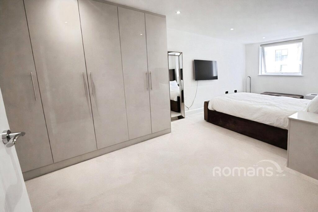 Main image of property: Kingston Close, Maidenhead, Berkshire, SL6