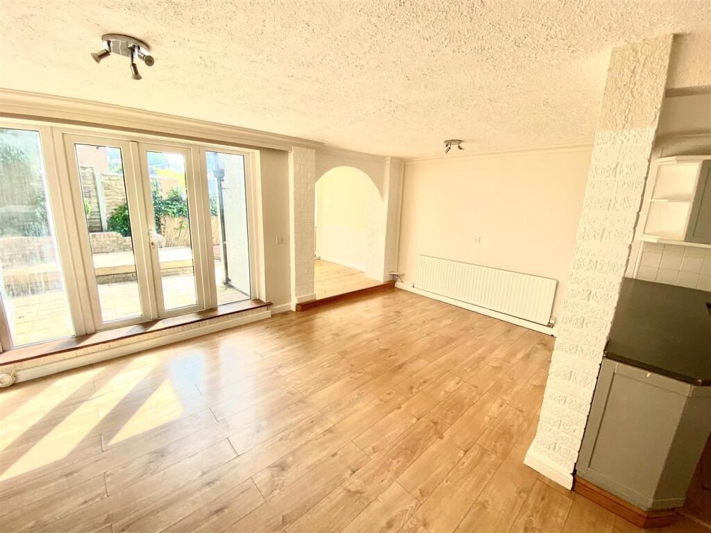 House in Enfield - View 3