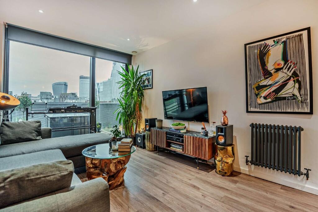 Main image of property: Alie Street, London