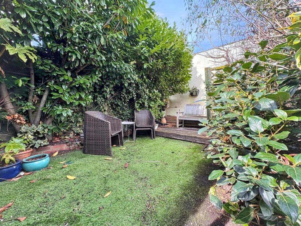 House in Eastbourne, East Sussex - View 2