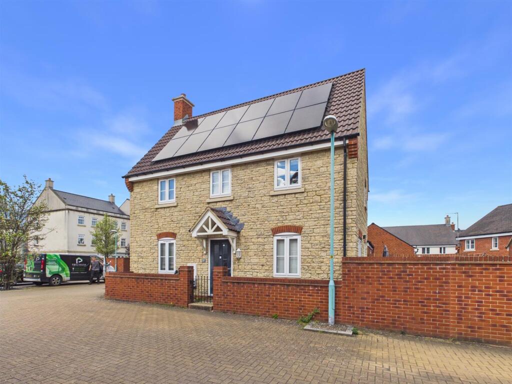 Main image of property: Walnut Close, Brockworth, Gloucester