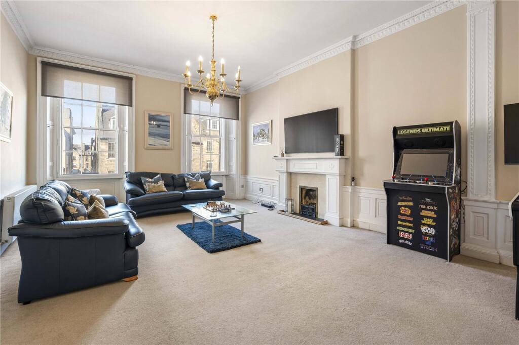 South Charlotte Street, New Town, Edinburgh, EH2 - View 3