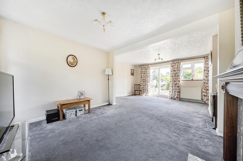 House in Sevenoaks, Westerham - More