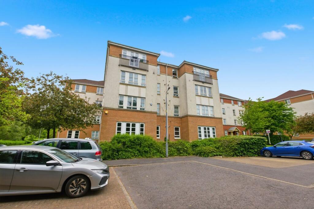 Main image of property: Old Castle Gardens, Glasgow, G44