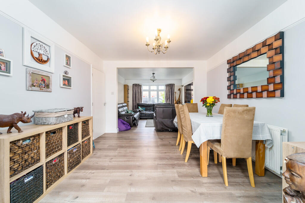 House in Spelthorne, Surrey - View 5
