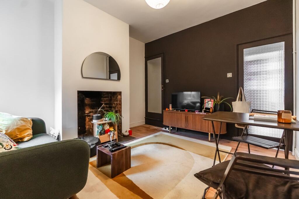 Main image of property: Nutfield Road, Leicester, LE3