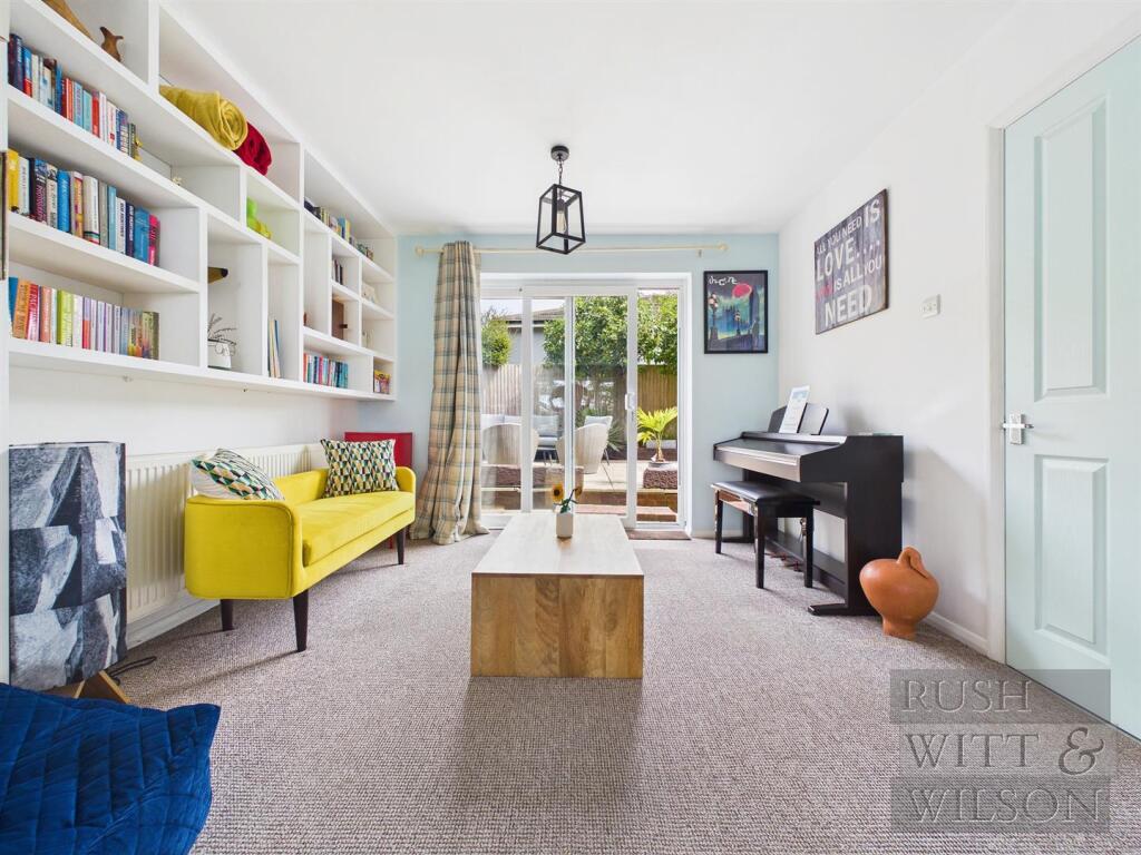 House in Tonbridge - More