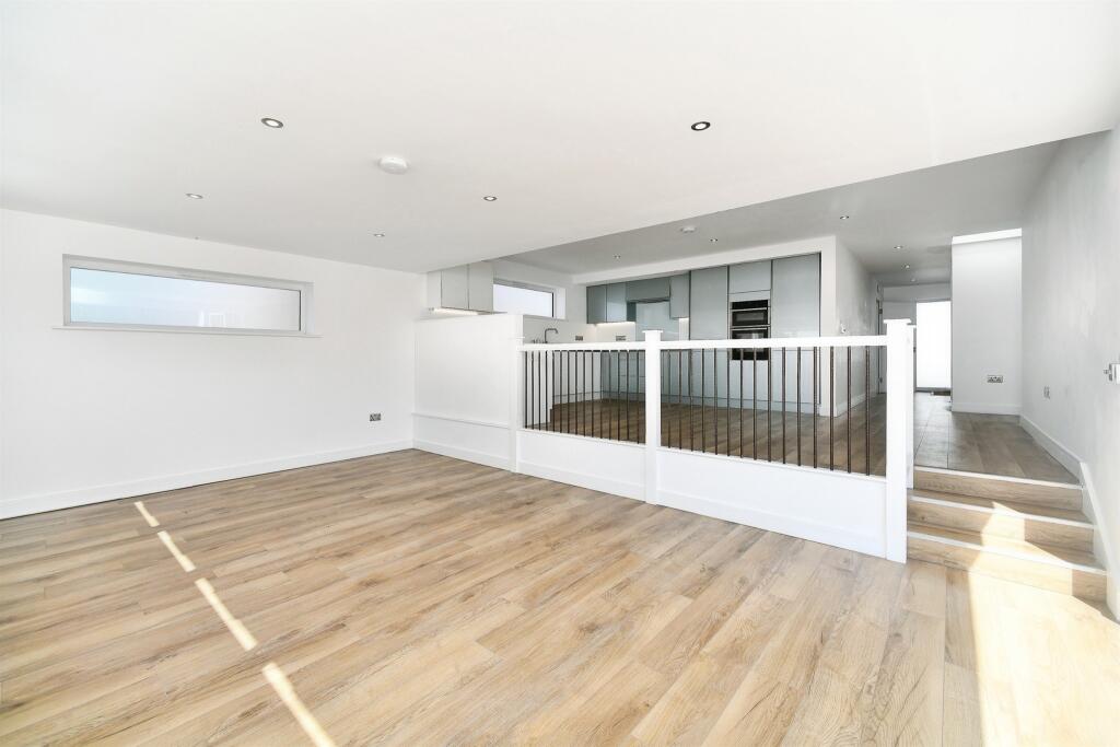 Crescent Drive South, Brighton photo 3