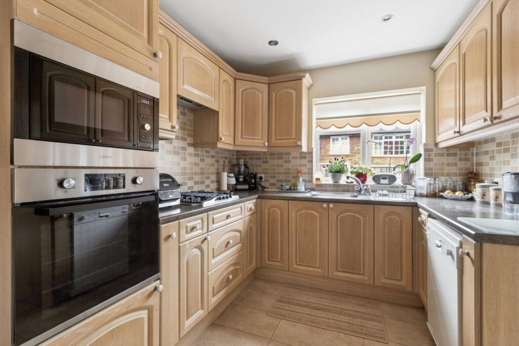 House in Harrow - View 2