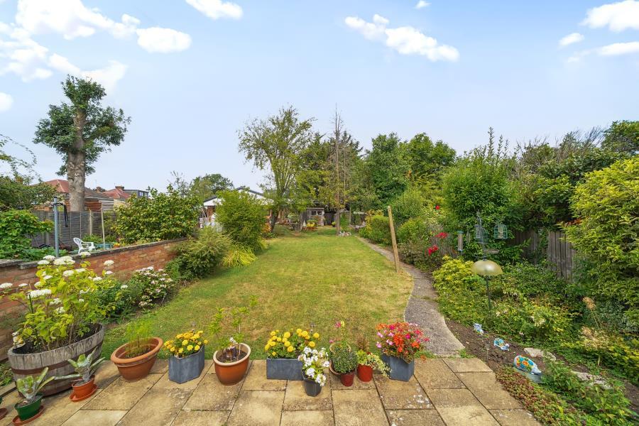 Main image of property: Hunters Grove, Kenton, HA3 9AB