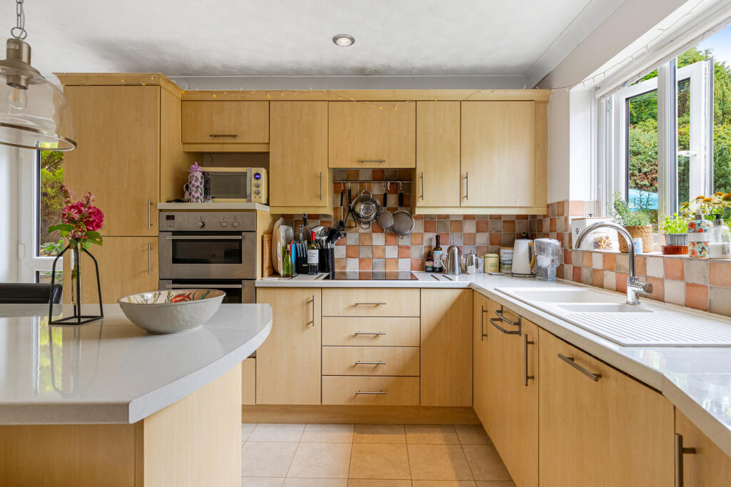 House in Torquay - More