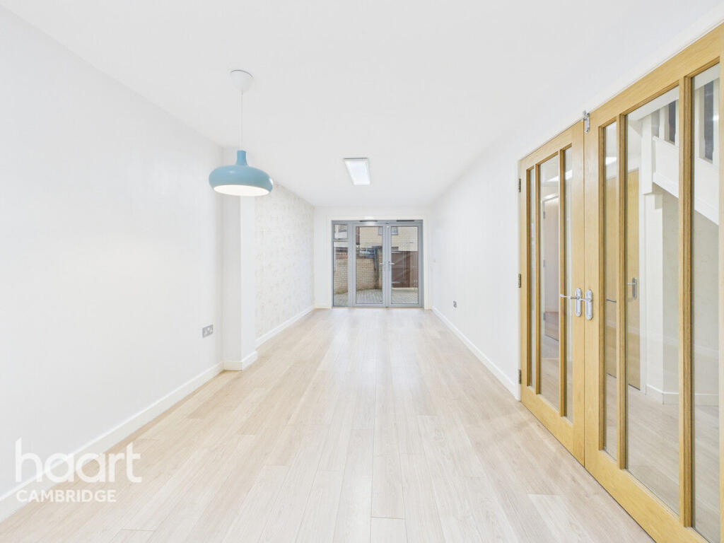 House in Cambridge, Petersfield - View 3