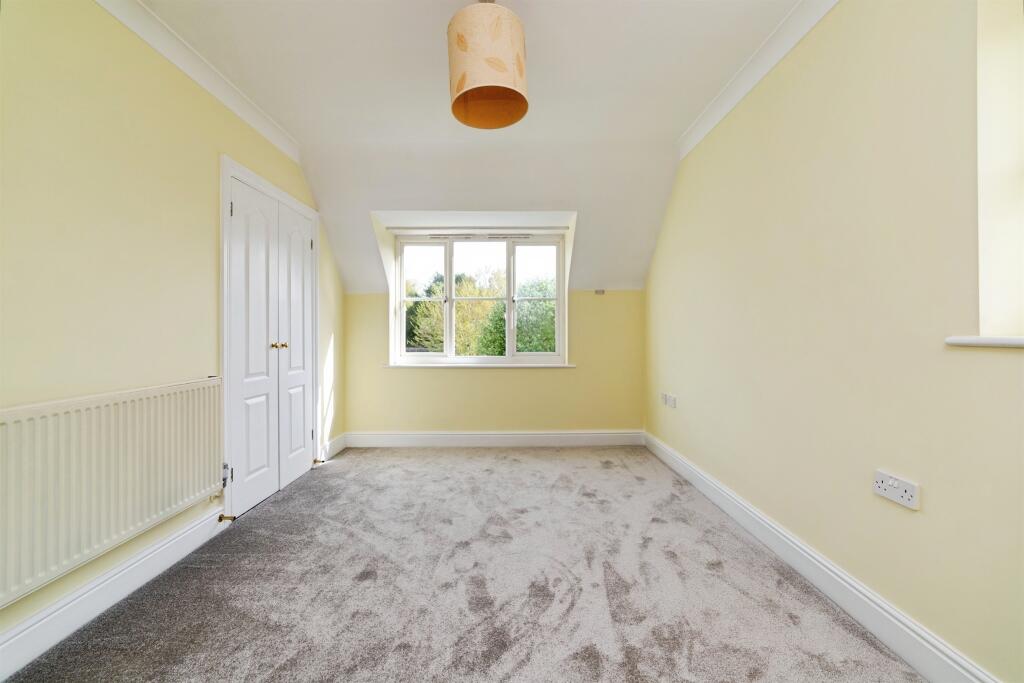 Additional image 6 of Canonsfield Road, Welwyn