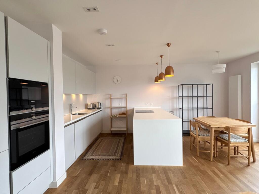 Apartment in Edinburgh - View 5