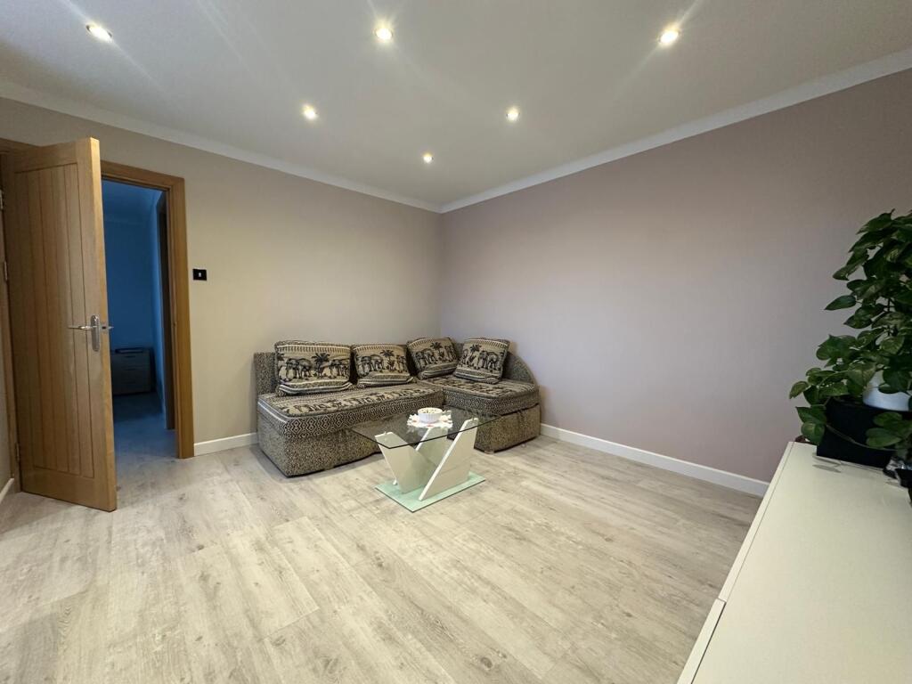 Preston Court,  Kings Avenue, Holland-on-Sea, Clacton-on-Sea photo 5