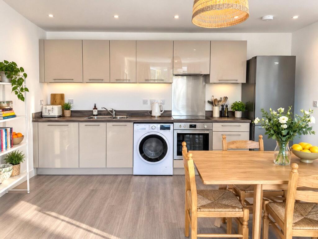 Apartment in South Oxfordshire, Henley-on-Thames - View 3