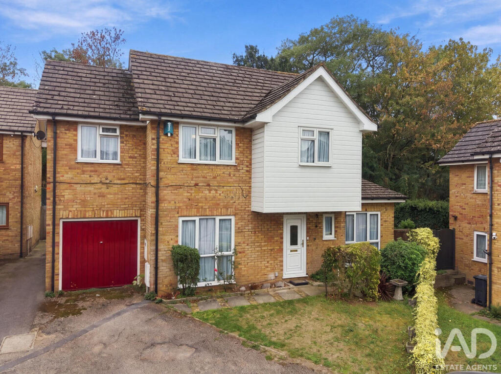 Main image of property: Carswell Close, Ilford, IG4