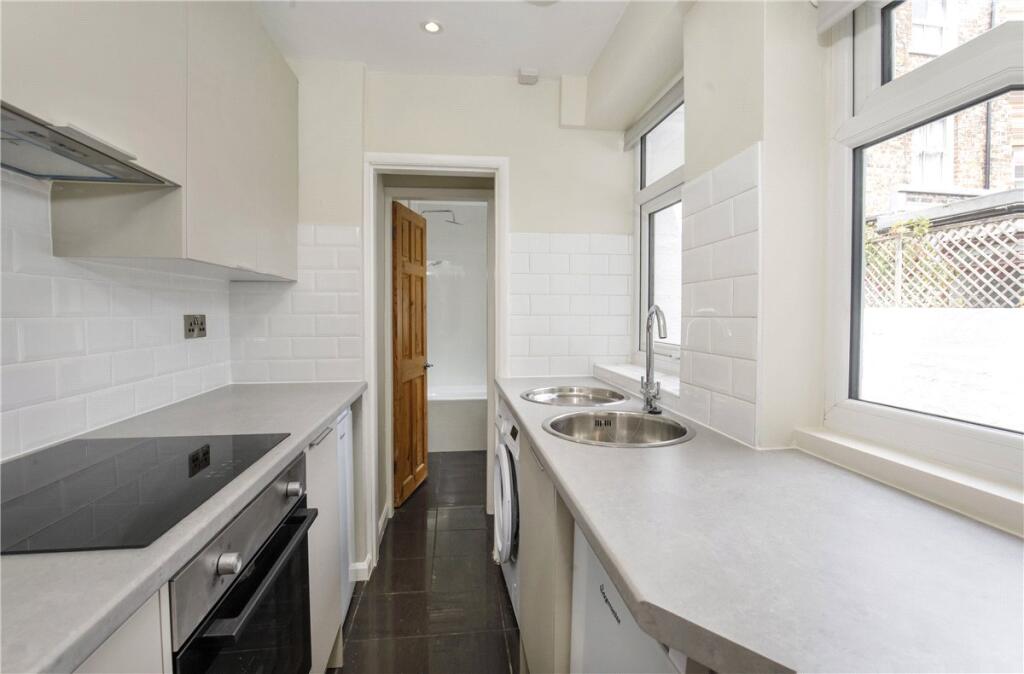 House in York - View 3