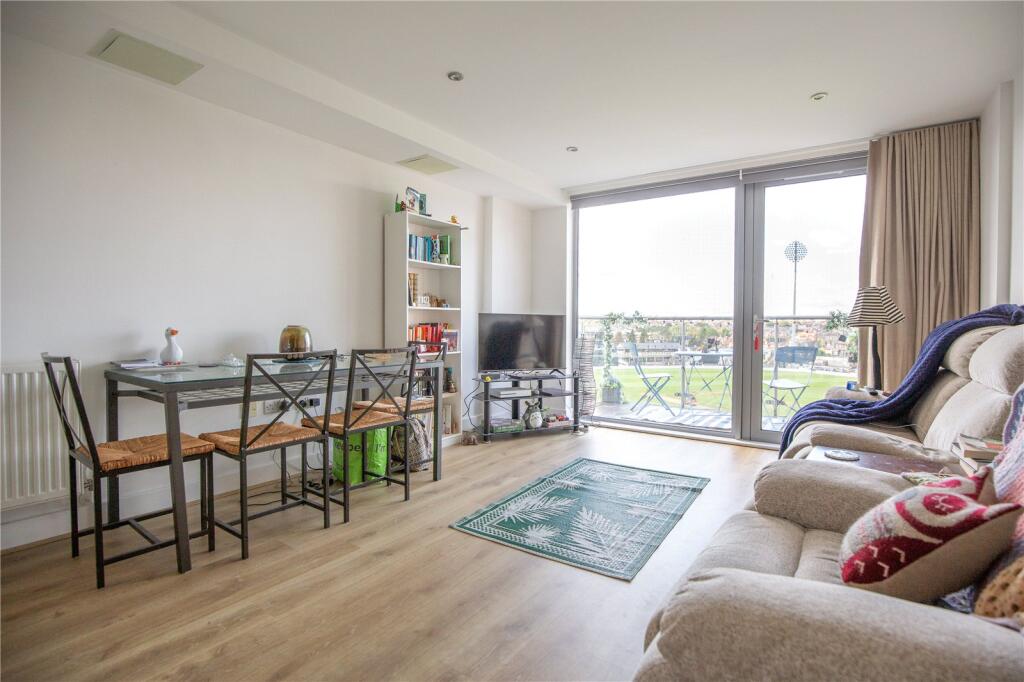 Apartment in Bristol - View 2
