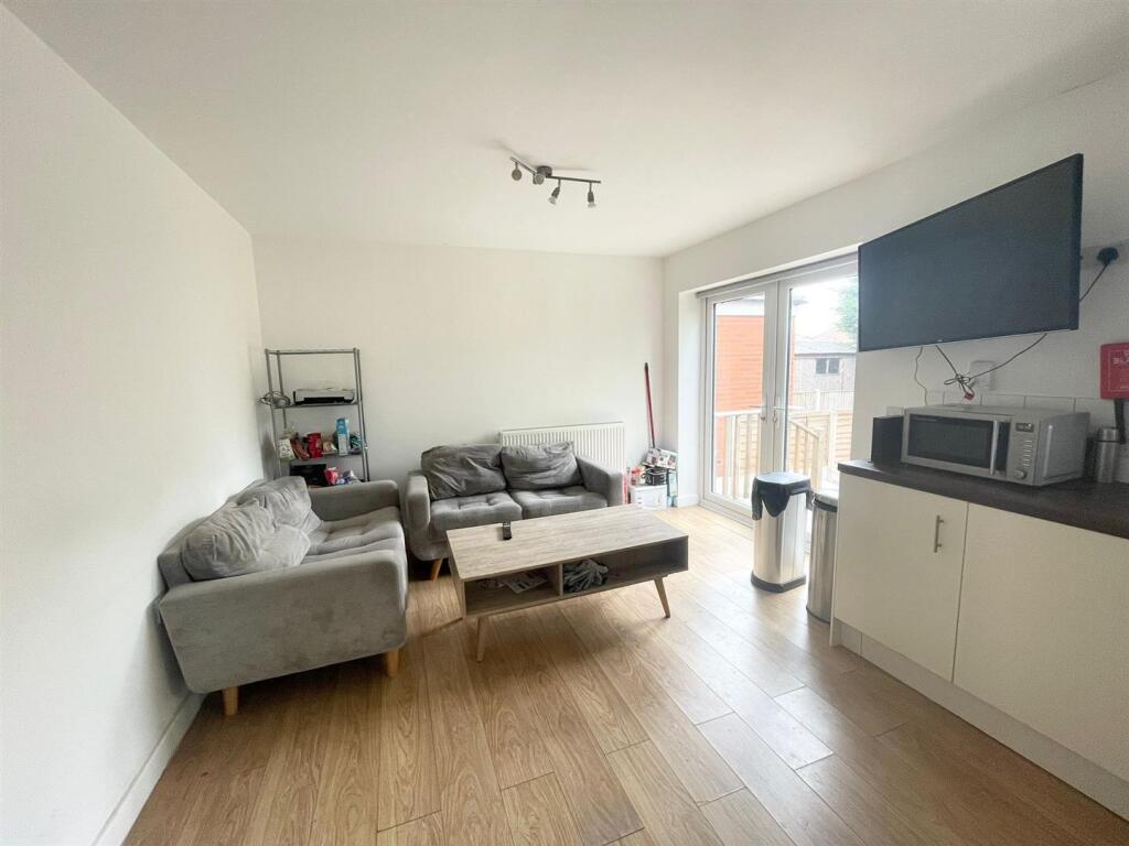 Main image of property: Middle Street, Beeston
