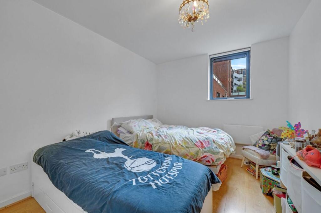 Apartment in London, Spitalfields, Whitechapel - View 5