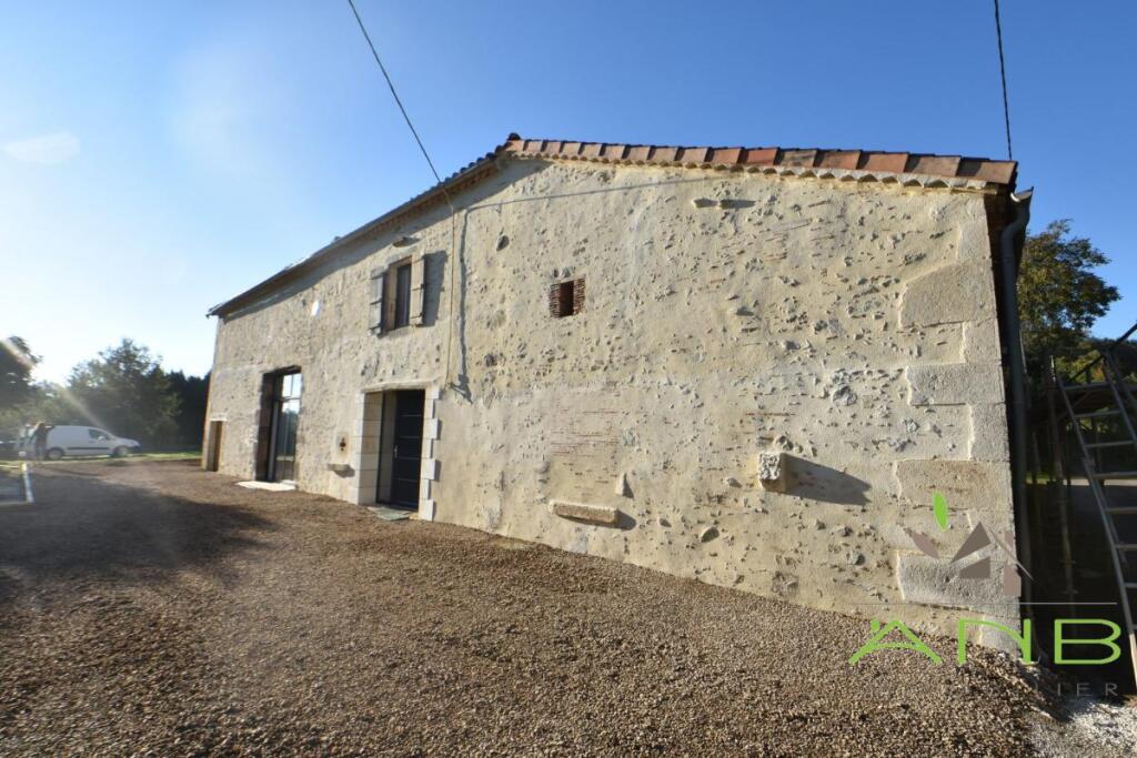 Main image of property: Poitou-Charentes, Charente, Écuras