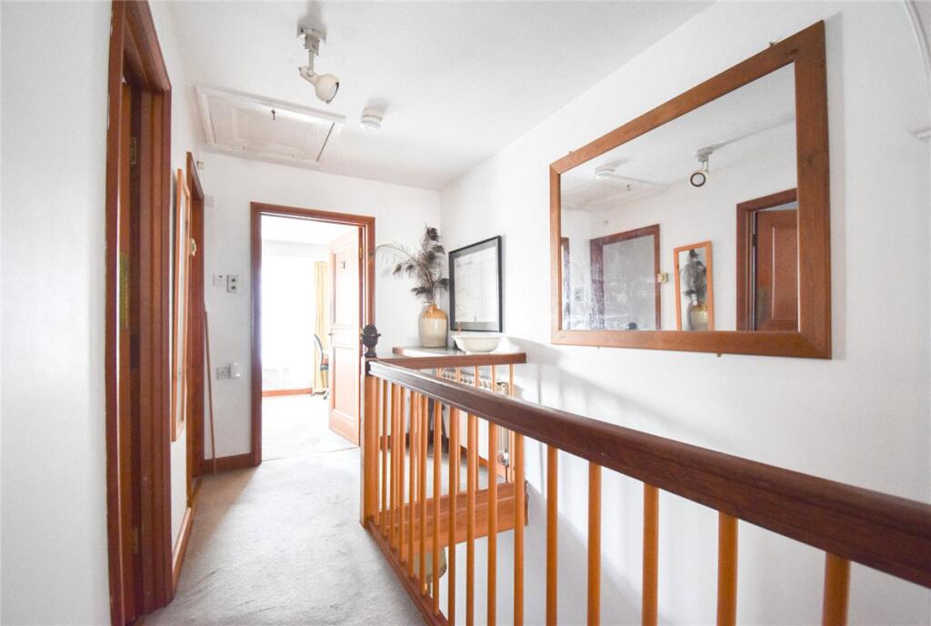 Apartment in Cambridge, Newnham - View 6