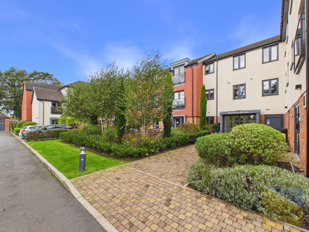 Apartment in Preston - View 5