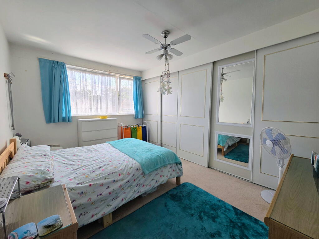 House in Plymouth, Woodford - More