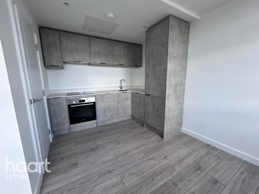 Main image of property: Alma Street, Luton