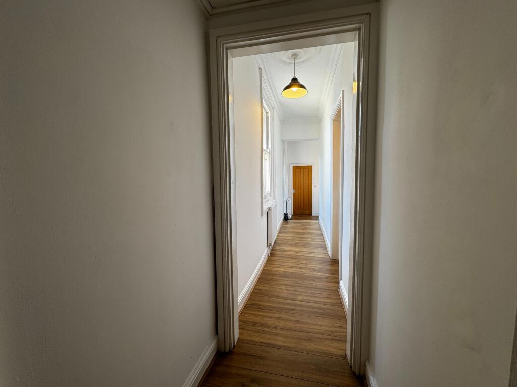 House in Taunton - View 5