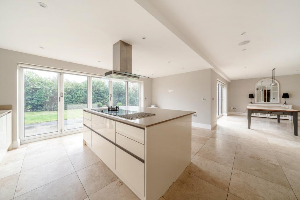 Dorneywood Close, Burnham, SL1 photo 2