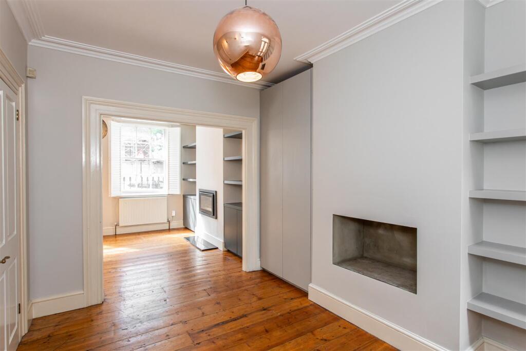 House in London - More