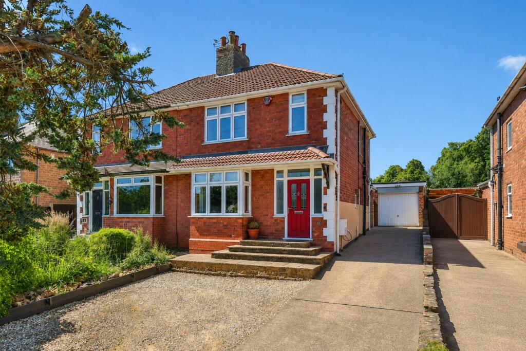 Main image of property: Nottingham Road, Hucknall, Nottingham