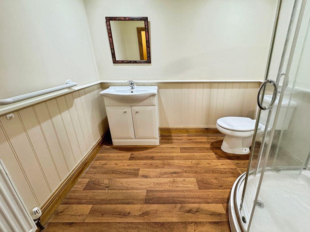 Apartment in Newcastle upon Tyne - More