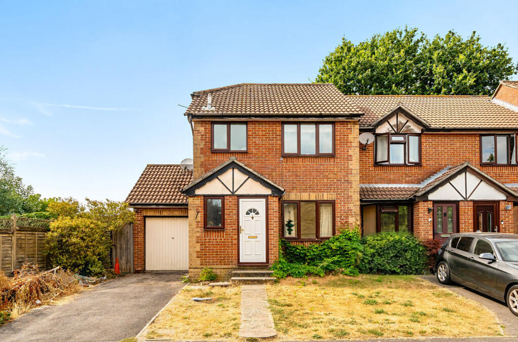 Main image of property: The Foxgloves, Hedge End, Southampton, Hampshire, SO30