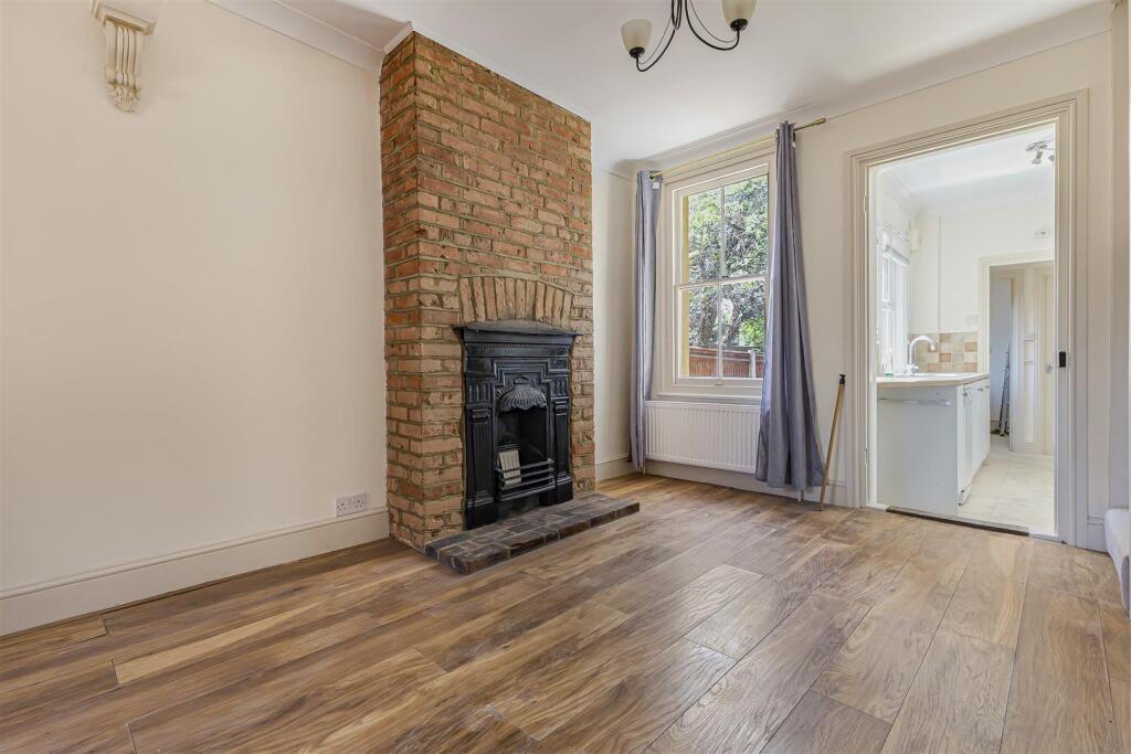 House in Tonbridge - View 5