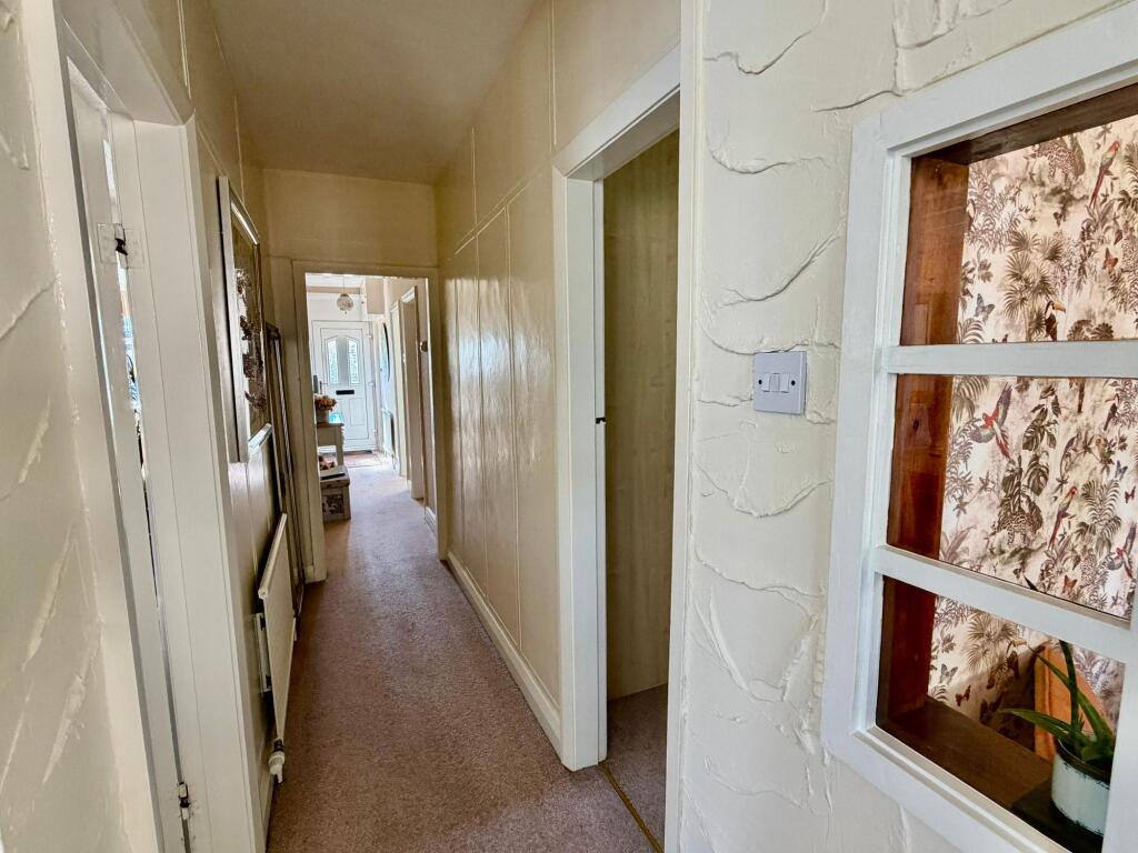 Church Lane, Holton-Le-Clay, DN36 photo 5