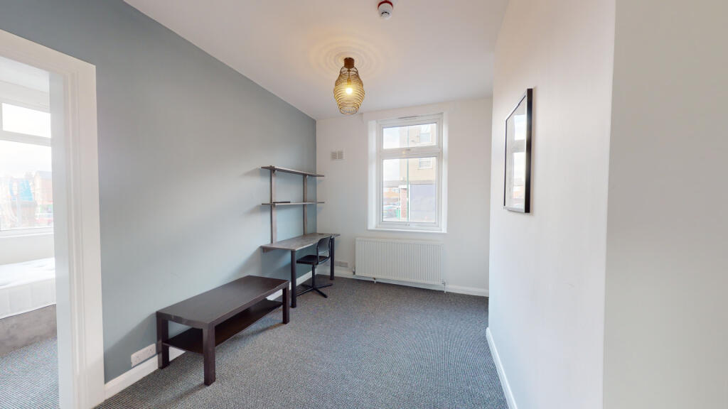 House in Nottingham, Radford - More