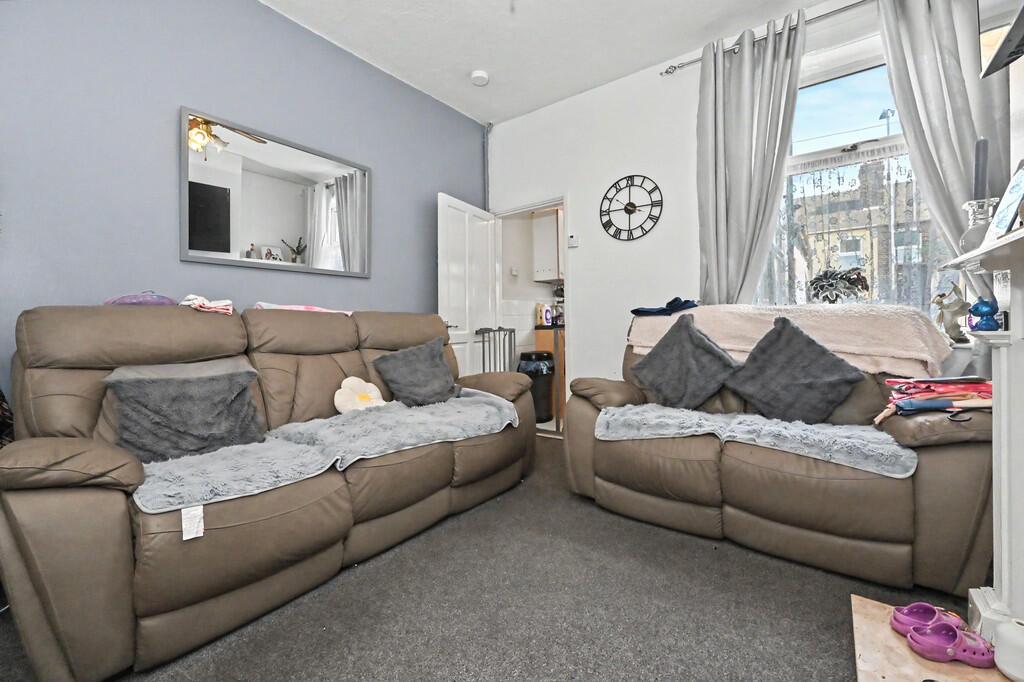 House in Stoke-on-Trent - View 5