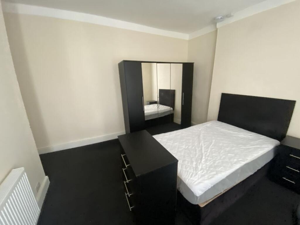 Main image of property: 137 Salisbury Road, Wavertree, Liverpool, Merseyside, L15 2HU