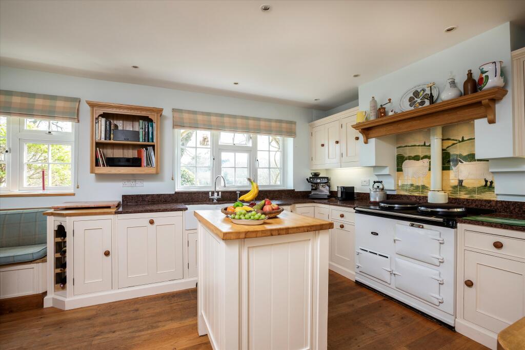 House in Waverley, Churt - View 6