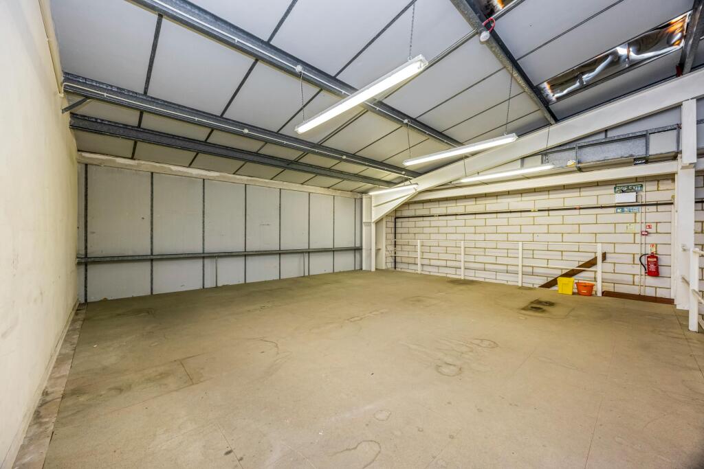 Cyril Richings Buisness Centre, Unit 2-017.JPG