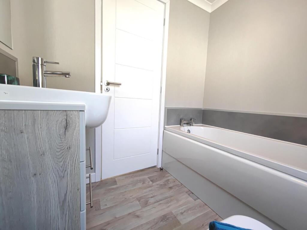 House in Wokingham - More